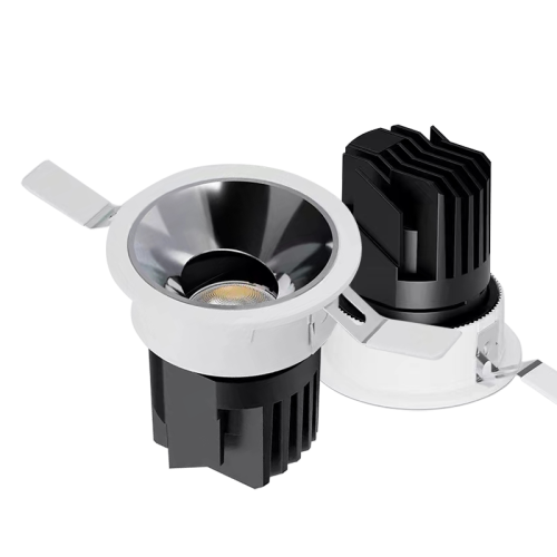 Downlight with Interchangeable Color Trims